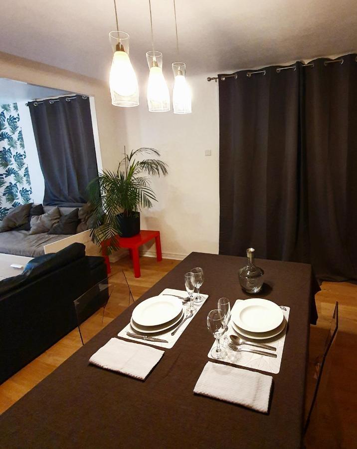Maison confortable, terrasse et jardin à Amiens Esterno foto