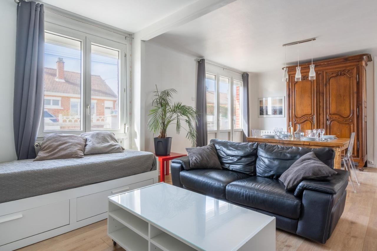 Maison confortable, terrasse et jardin à Amiens Esterno foto
