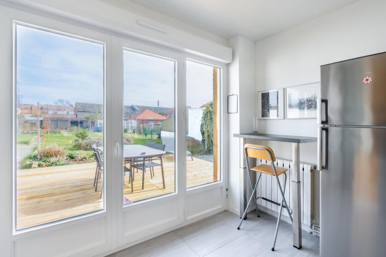 Maison confortable, terrasse et jardin à Amiens Esterno foto